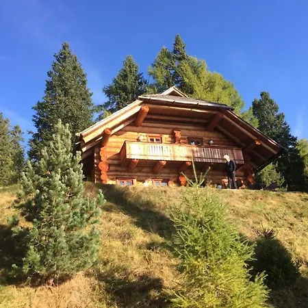 Dom wakacyjny Traum-blockhaus Mit Panoramablick Hochrindl